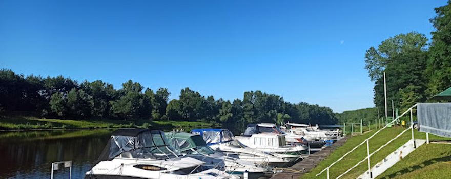 Marina - Lodě a karavany s.r.o. Týnec nad Labem