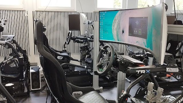 5 STRIPES - Virtual Reality Lounge Stuttgart