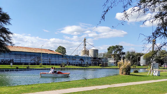 Paseo Del Lago