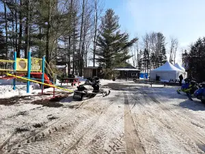 Cabane A Sucre L'Erabliere