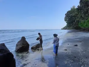Pantai Tammerodo
