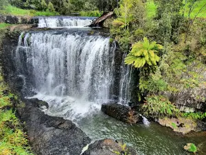 Guide Falls