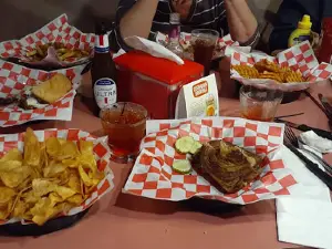 Kermit's Pizza Pub & Grill