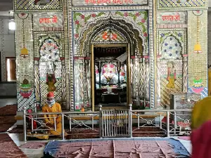 Shri Prannath Ji Khejra Mandir