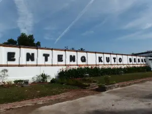 Kuto Besak Fortress