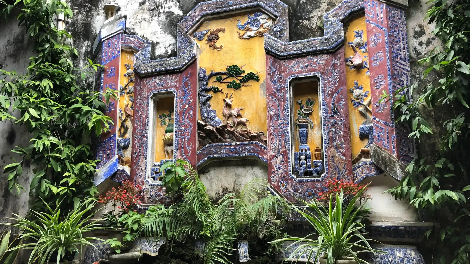 Hotels near Museum of Trade Ceramics