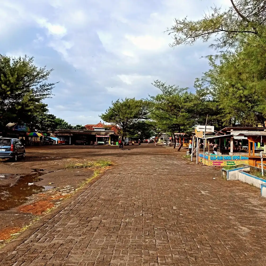 Hotels near Depok Beach