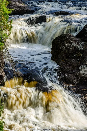 1_Potato River Falls