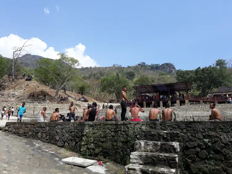 Hotellit mukavuudella Aamiainen maassa Itä-Timor, provinssissa Bobonaron alue