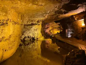 Dan Yr Ogof