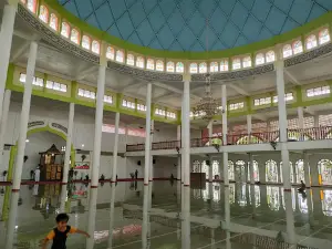 Masjid Agung Almubarak
