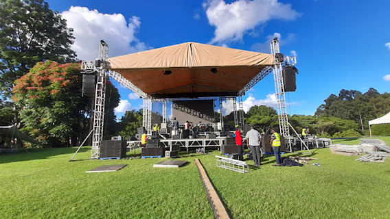 EVA'S GARDEN - REDHILL