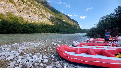Nature's Ways Bovec - Rafting & Canyoning
