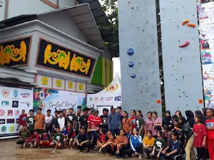 Gor Bulutangkis Putussibau