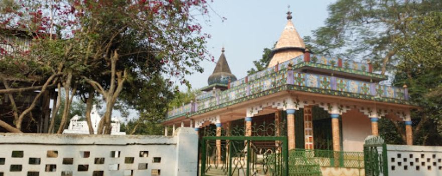 Trinaprabhu Mondir puthador