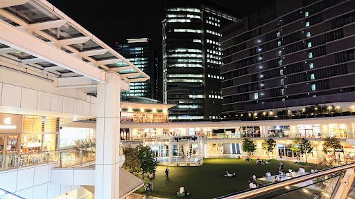 LAZONA Kawasaki Plaza Roux F open space