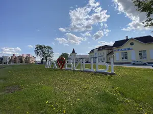 Памятник луховицкому огурцу