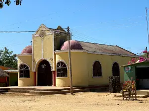 Plaza Principal Caño de Aguas