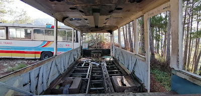 Ambasing Bus Ruin