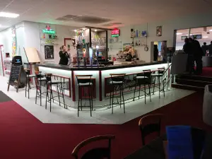 Cognac Bowling