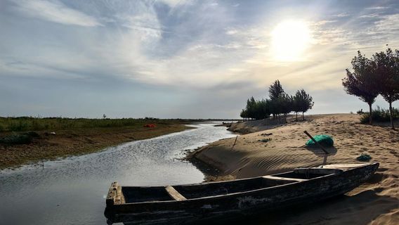 Jirgalantu Thousand Islands Lake