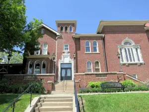 Hoyt Sherman Place