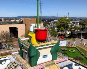 香港-礪波市 機票酒店 自由行