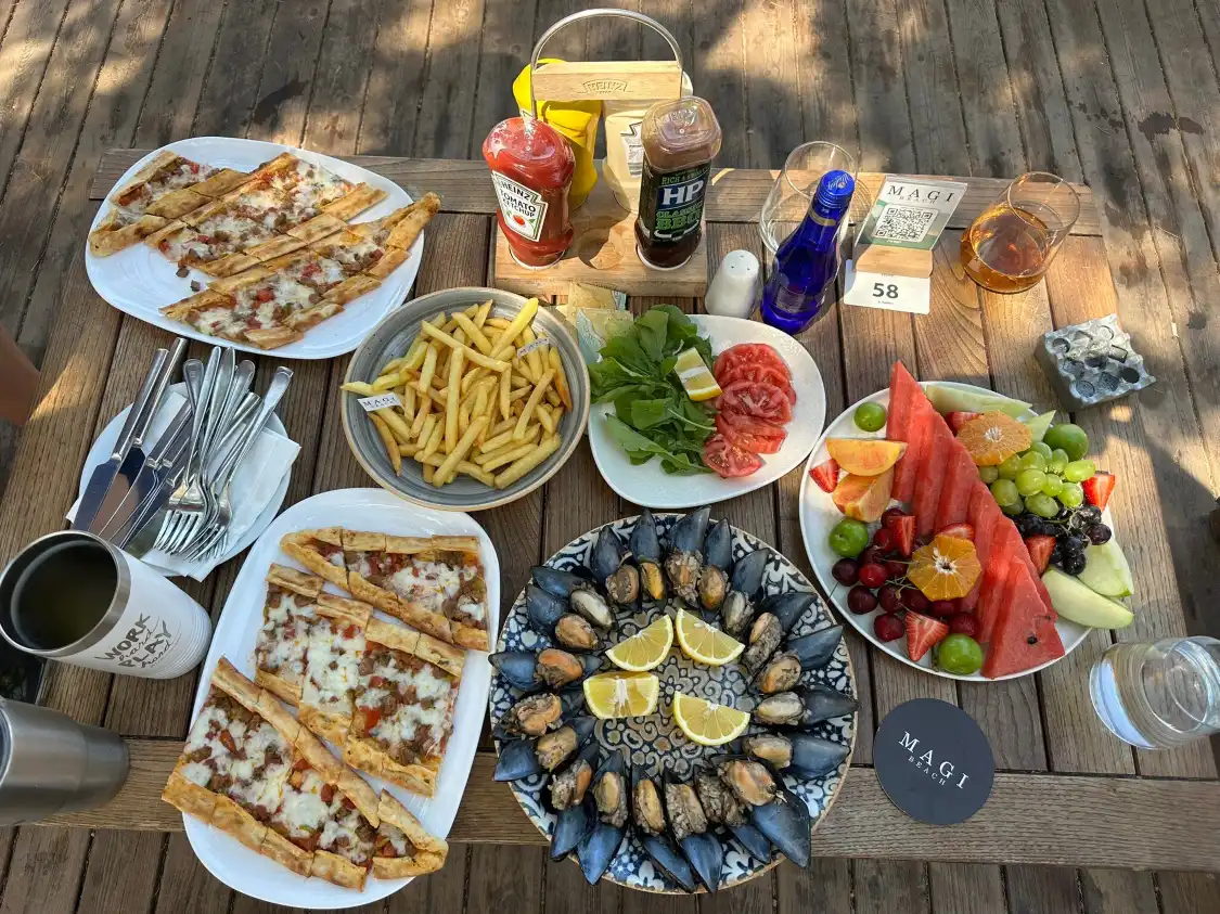 Hotels near Magi Beach