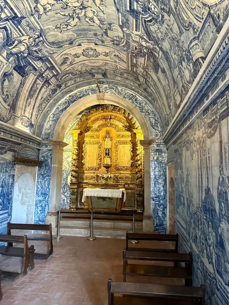Hotels near Castelo de Sao Filipe
