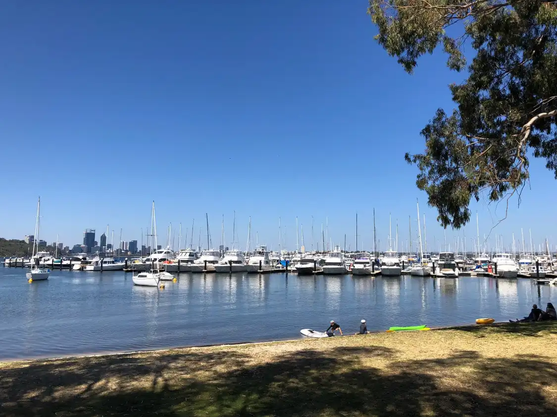 Hotels near Matilda Bay Reserve