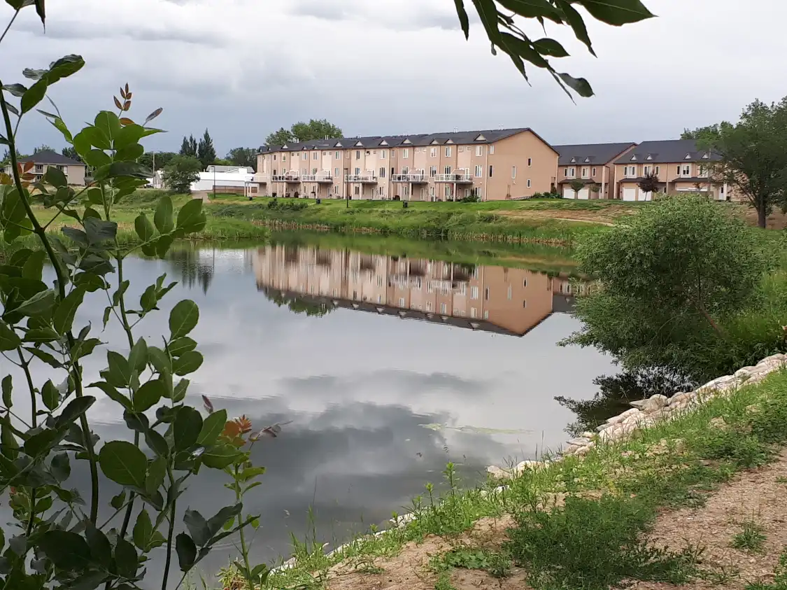 Hotels near Riverside Park