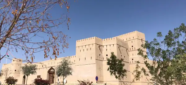 فنادق في ولاية عبري