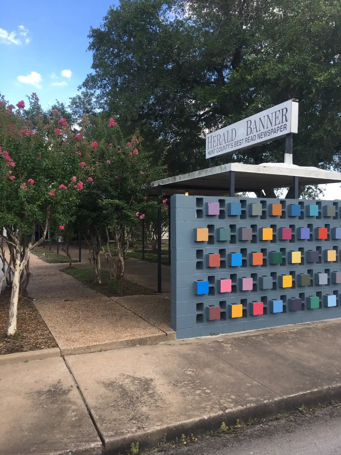 Hotels near Hunt County Public Art - Find Your Match