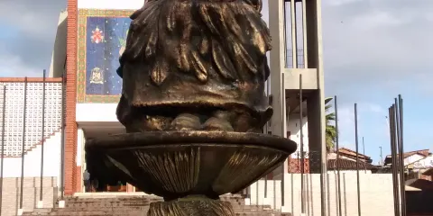 Monumento a la Tejedora