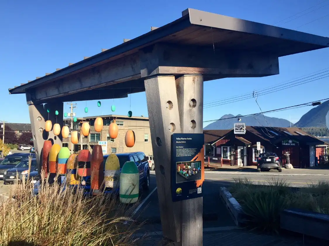 Hotels near Tofino Float'em Garden