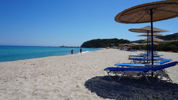 Armenistis Beach