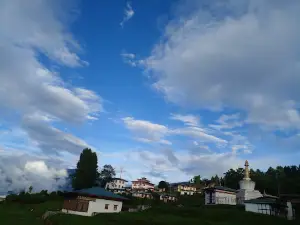 Yonphula Lhakhang (Ogyen Doh-Ngag Chokhorling Dratshang)