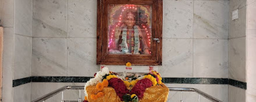 Ratnakar Maharaj Math , Madhavanand Nagar , Tanali .