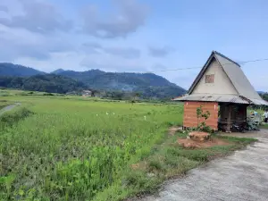 Pemandian Air Panas Sangkapura