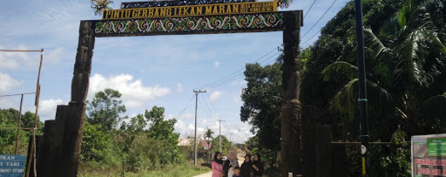 PINTU GERBANG LEKAN MARAN Miau Baru