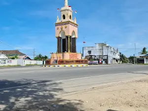 Tugu Simpang Comodore Langsa