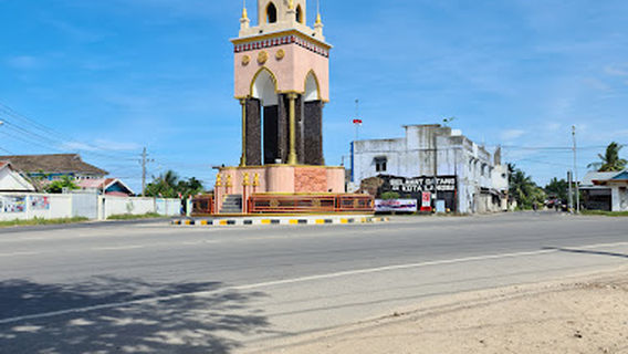 Tugu Simpang Comodore Langsa