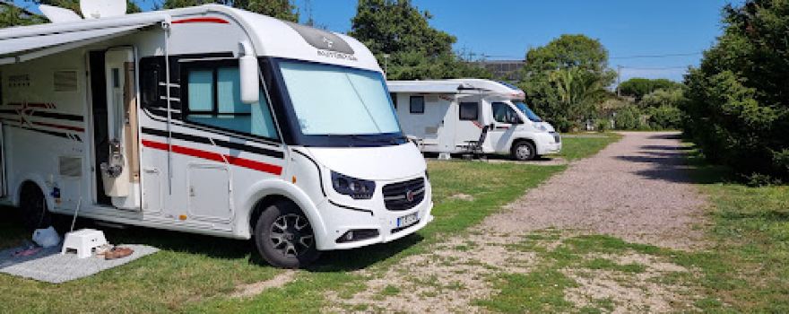 RÉVILLE CAMPING-CAR À LA FERME