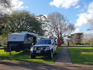 Lakes and Craters Holiday Park