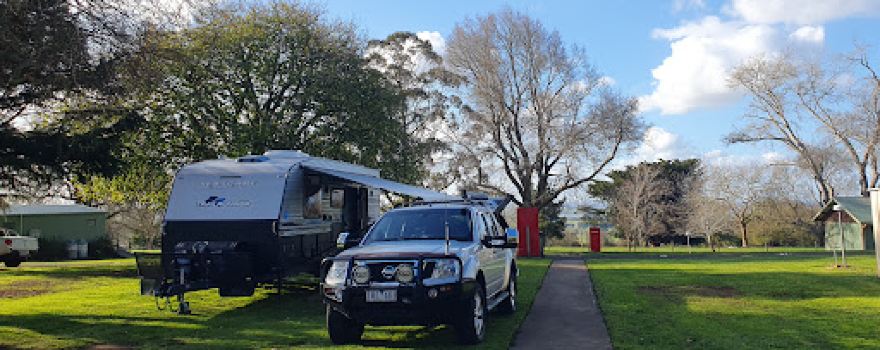 Lakes and Craters Holiday Park