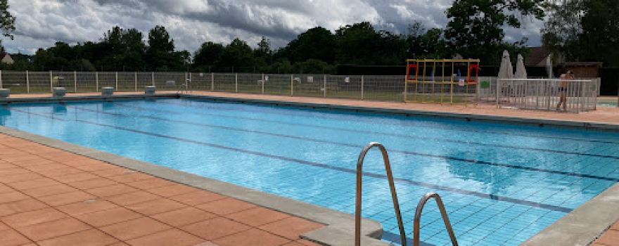 Piscine intercommunale à Mirebeau-sur-Bèze