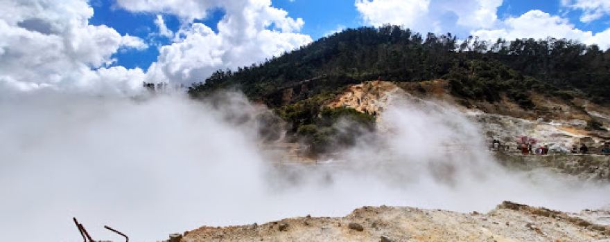 Dieng Welcome Statue