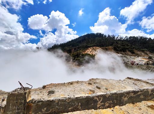 Dieng Welcome Statue