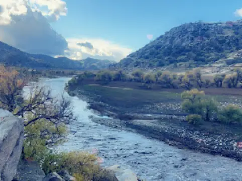 Three Rivers Hideaway