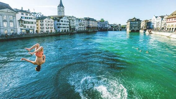 Lake Zurich, Eastern Bank